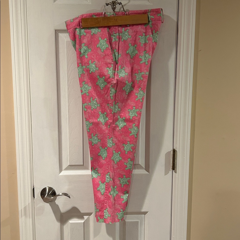 Lilly Pulitzer turtle pants size 10